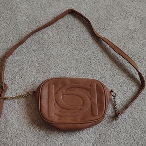 Bebe crossbody